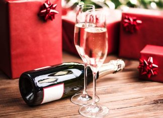 Un vino a Natale per rendere felici le persone che ami