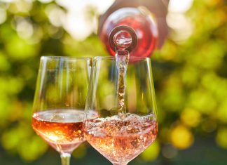 Come nasce il vino rosé?