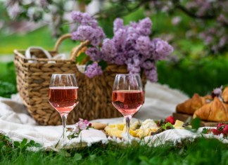 Un must della primavera? Il vino rosé!